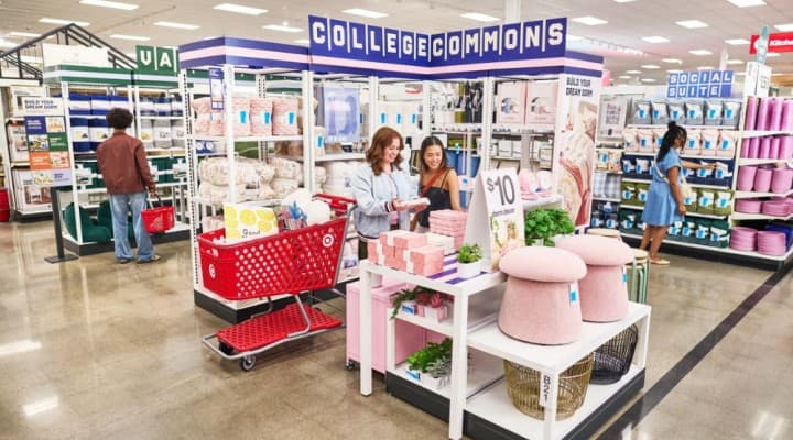 Target étend son marketing de rentrée scolaire : les activités de personnalisation ont doublé et de multiples mesures visent à conquérir un marché de 88,8 milliards de dollars.