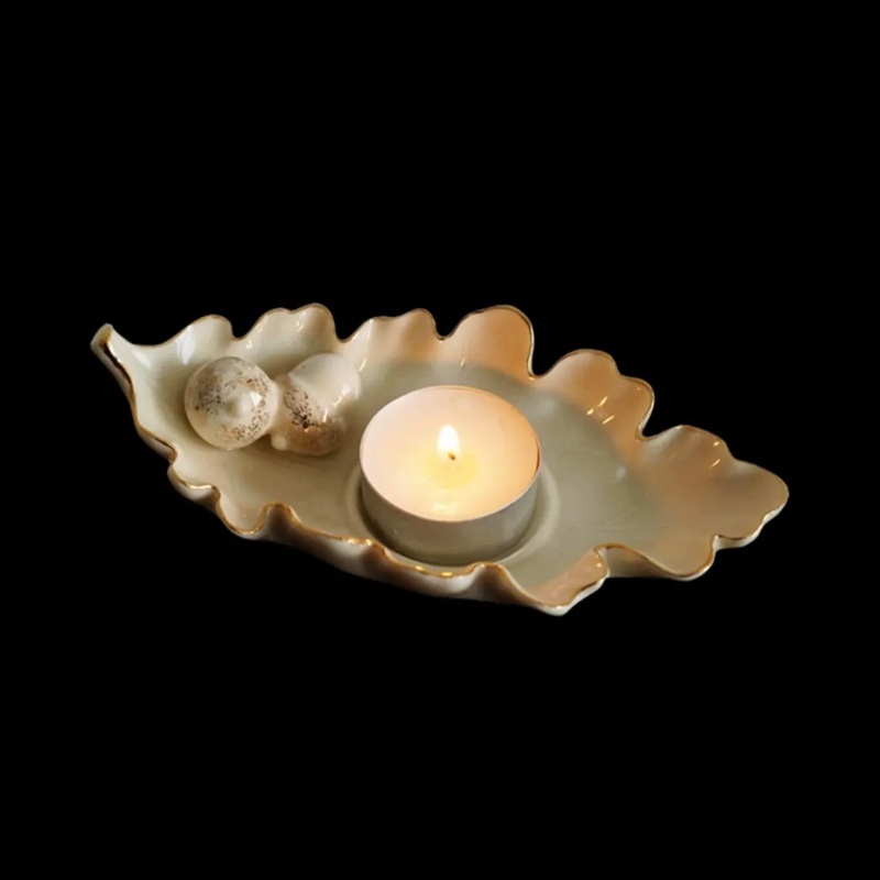Light Luxury Leaf-Shaped Ceramic Tealight Holder with Lit Candle and Acorn Decoration